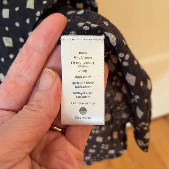 Warm NY dark navy short-sleeve blouse - Picture 3 of 3